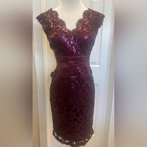 Tadashi Shoji dress size 4p NEVER WORN,